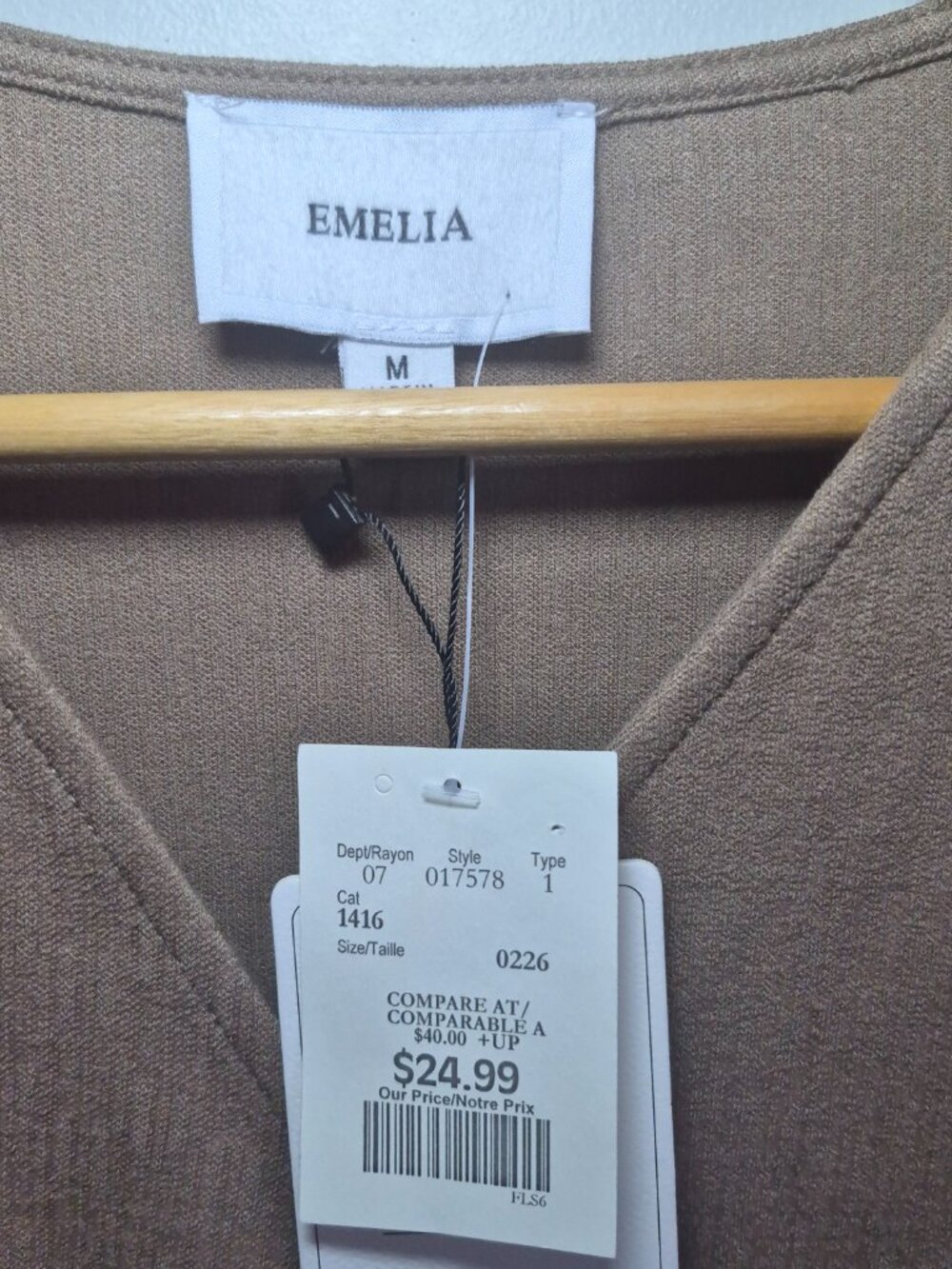 Emelia Taupe Wrap Sleeveless Top Women's Medium Ruched V-Neck Blouse NWT - Picture 2 of 3